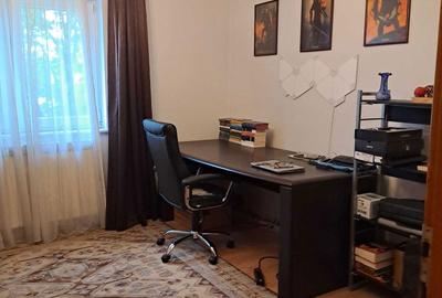 Apartament cu 3 camere decomandat în Central - 1