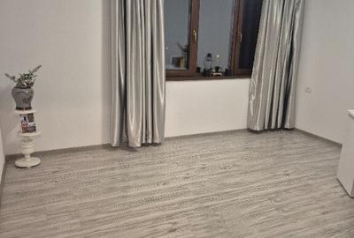 Inchiriez apartament cu 3 camere - 6