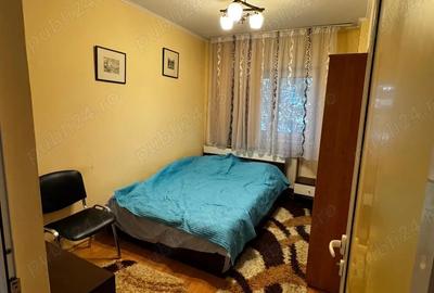 De vanzare apartament cu 3 camere, etaj 3, vis a vis de magazinul Penny, in Urziceni, Ialomita, - 1