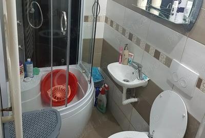 Proprietar Vand apartament 2camere - 7