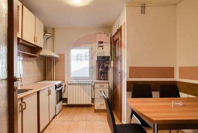 Apartament 3 camere de vanzare, zona Gradiste-Ideal pen...