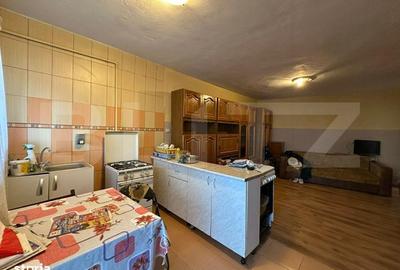 Casă cu 3 camere cu Canalizare în Central - 7
