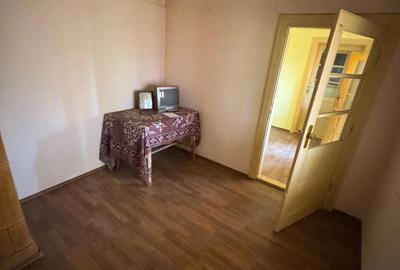 Casă cu 5 camere cu Teren 2500 Mp în Central - 12