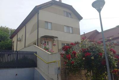 Casă în Central - 4