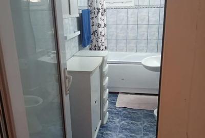 Apartament cu 3 camere semidecomandat în Berceni - 9
