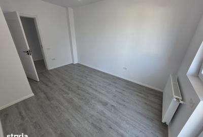 Apartament cu 3 camere decomandat în Fundeni