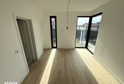 Casă cu 4 camere cu Teren 540 Mp în Miroslava - 1