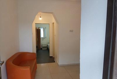 Apartament cu 2 camere semidecomandat în Central - 1