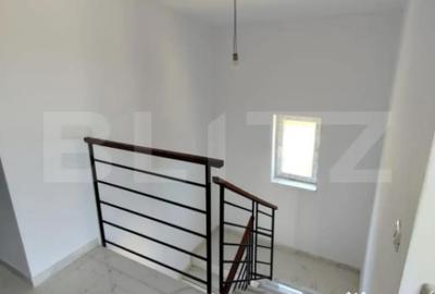 Casă cu 4 camere cu Teren 450 Mp în Central - 5