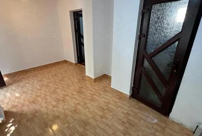 Casă cu 4 camere cu Canalizare în Faleza Nord - 9