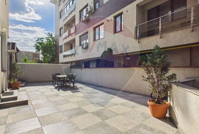 Apartament deosebit cu 3 camere | Curte 63 mp | Damaroaia - 14