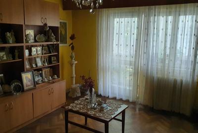 Apartament cu 3 camere decomandat în Grigorescu - 2