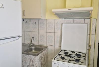 Garsonieră decomandată, mobilată în Pârneava - 1