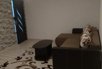 Apartament cu 2 camere decomandat în C5 - 2