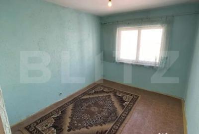 Apartament cu 3 camere decomandat în 9 Mai - 5
