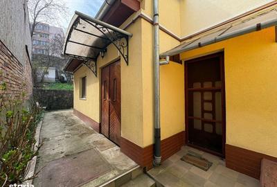 Casă cu 4 camere în Central - 4