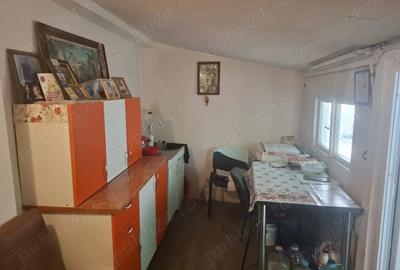 Garsonieră decomandată în Central