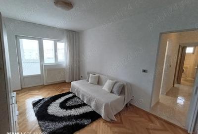 Vand apartament cu 2 camere decomandat, la UTA - 1