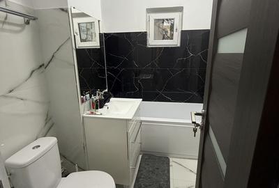 Apartament cu 4 camere decomandat în Central - 3