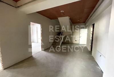 Apartament cu 5 camere în Copou - 4