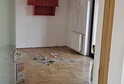 Casă cu 4 camere cu Teren 1300 Mp în Central - 7