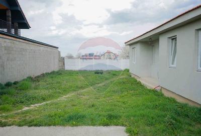 Casă cu 3 camere cu Teren 455 Mp în Cihei - 24