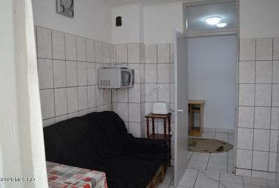 Bascov - Centru, Apartament 2 Camere Decomandat, Etaj 2 - 7