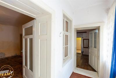 FILM!Doua case traditionale,pe domeniu cu peste 5.000mp tere - 4