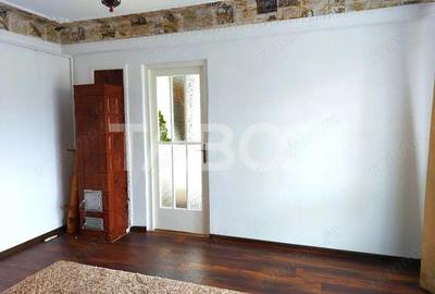 Apartament de vanzare 41 mp 2 camere etaj 2 balcon Cisnadie - 11