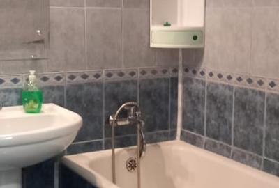 Apartament cu 3 camere decomandat în Berceni