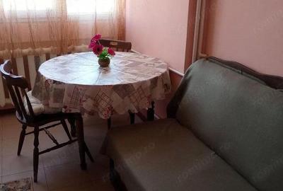 Apartament cu 2 camere decomandat în Tei - 2