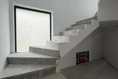 Vila noua | vedere la lac | Constan?a, Palazu Mare - 6