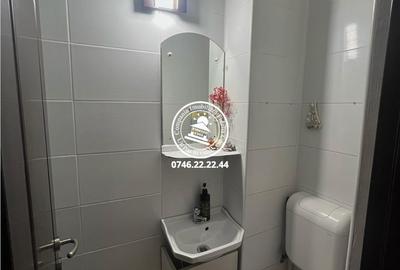 Apartament decoamndat cu 3 camere si 2 bai - Nicolina - 13