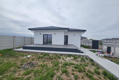 Casă individuală cu 4 camere cu Teren 400 Mp în Clinceni - 9