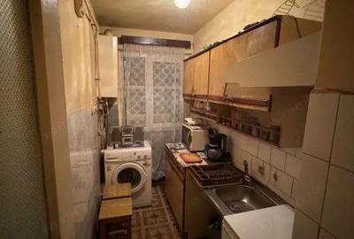 Apartament cu 2 camere semidecomandat în Decebal