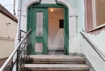 Casa de vanzare  cu 4 camere si pivnita, str. Teilor – Sibiu - 1