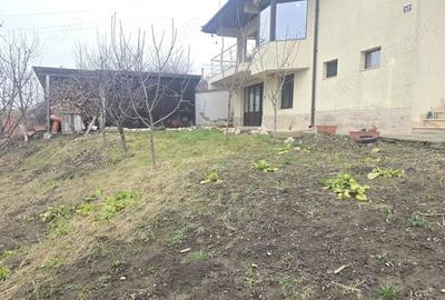 Casă în Zăvoi - 13