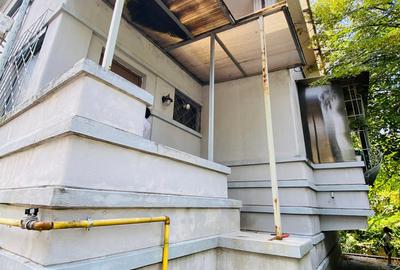 Casă cu 7 camere cu Canalizare în Domenii - 6