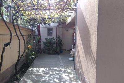 Vila 10 camere | Curte| Vitan | Metrou| Mihai Bravu 10' - 4