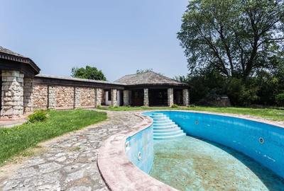 Casă cu 7 camere cu Teren 4000 Mp în Izvorani - 7