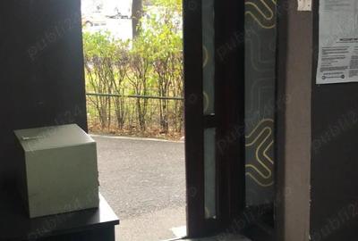 Spațiu comercial, de 25 mp, în Central - 6