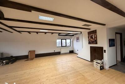 Casă cu 5 camere cu Teren 155 Mp în Central - 11