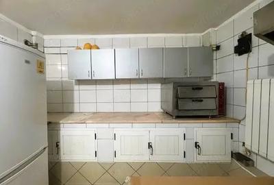 Spațiu comercial, de 175 mp, în Central - 12