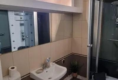 3 camere - Metrou Aparatorii - loc de parcare - 4