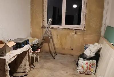 Ofer spre vanzare garsoniera - 1