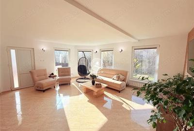 Casă cu Teren 1670 Mp în Bârnova - 5