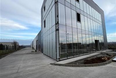 Spațiu industrial, de 1,150 mp, în Central - 8