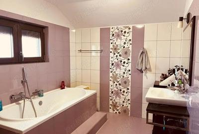 Casă cu 4 camere cu Teren 530 Mp în Central - 2