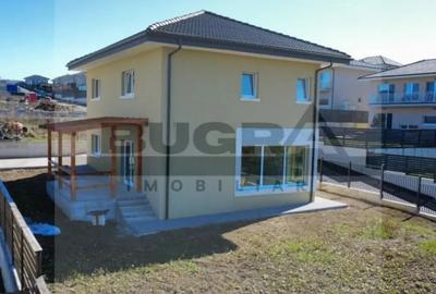 Casă cu 4 camere cu Teren 438 Mp în Dezmir