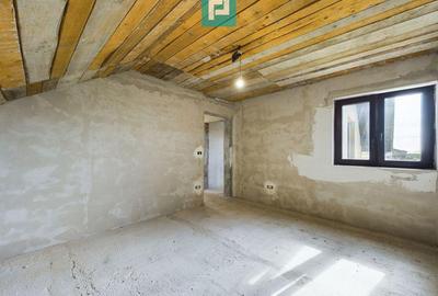 Casa la gri in Livada - 2